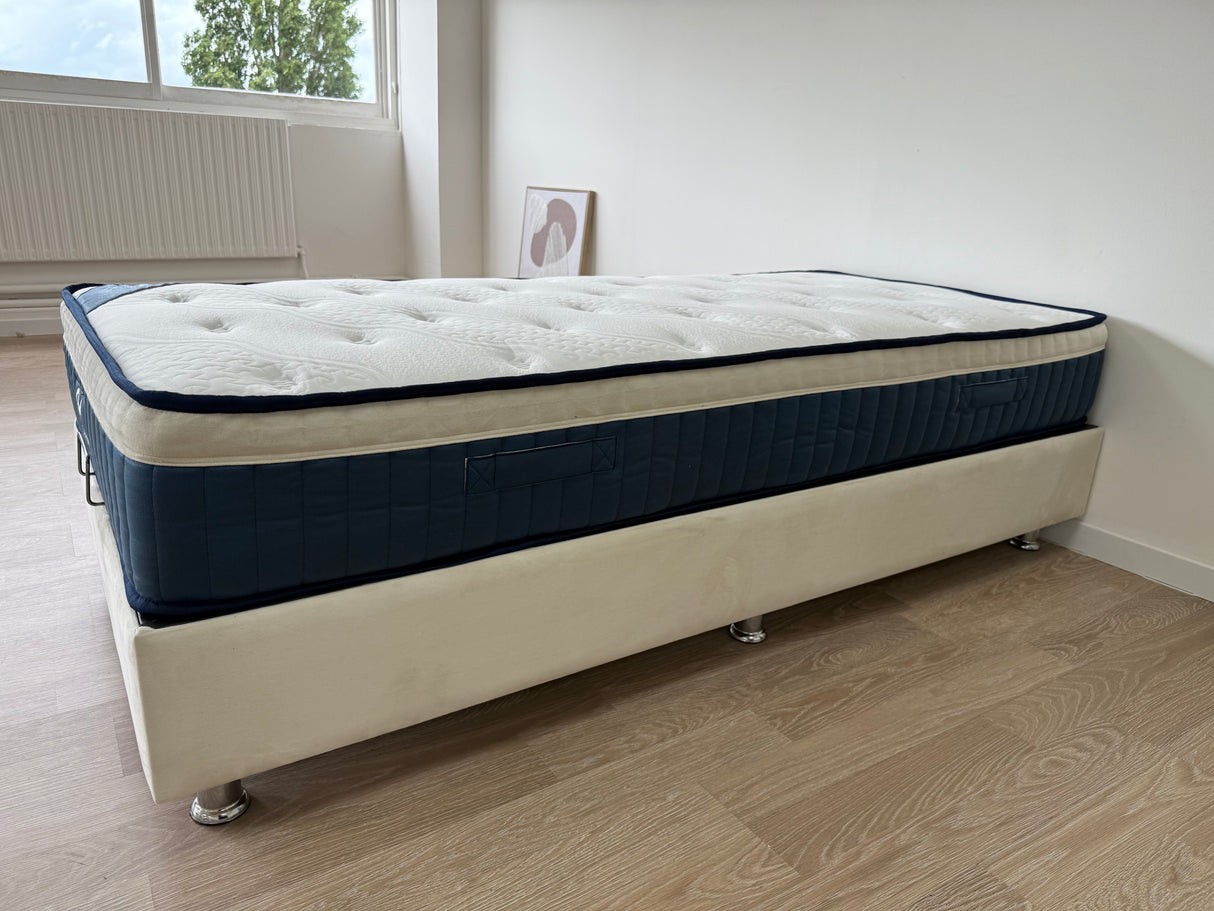 Matelas Hilton mousse
